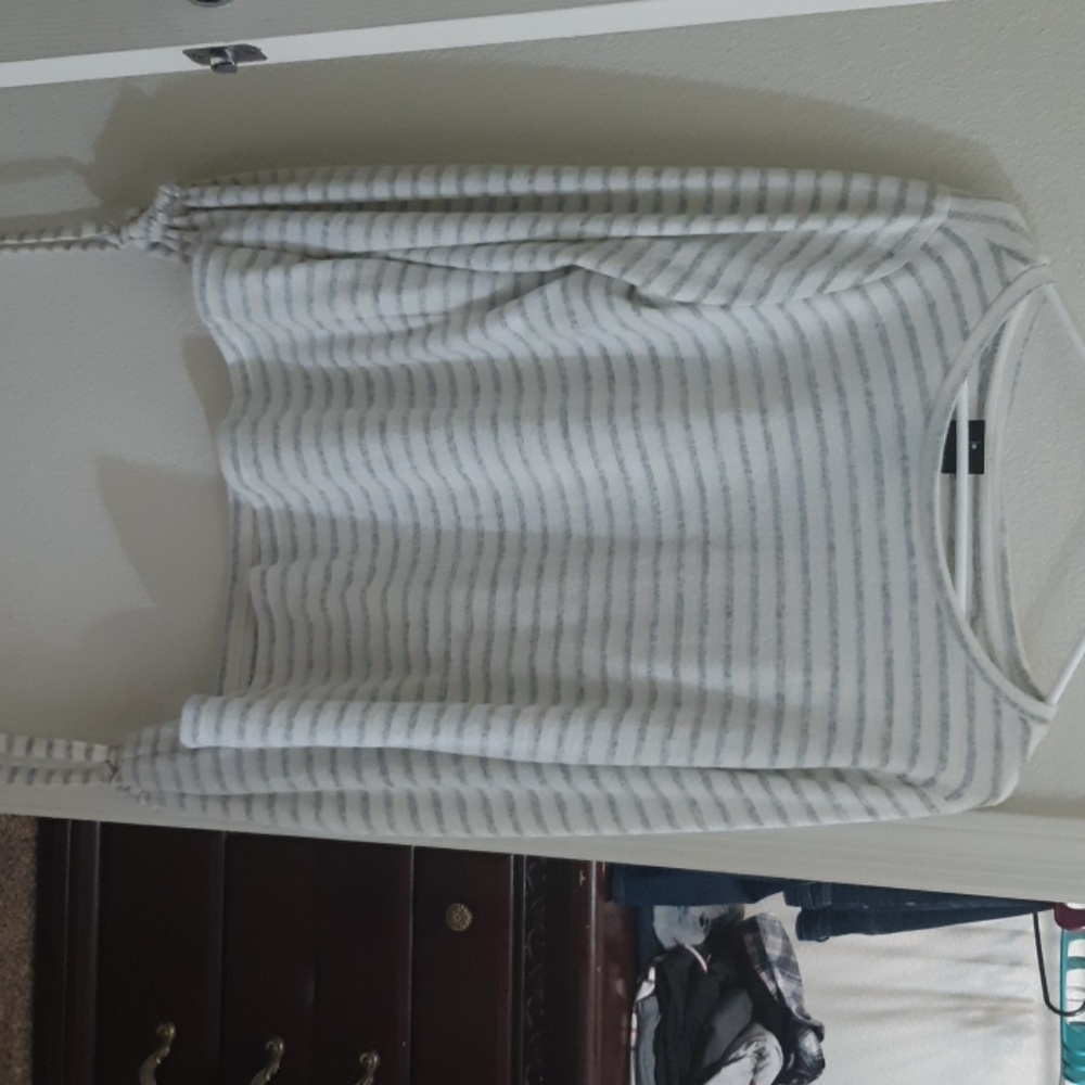 Fun top. Good for cold weather